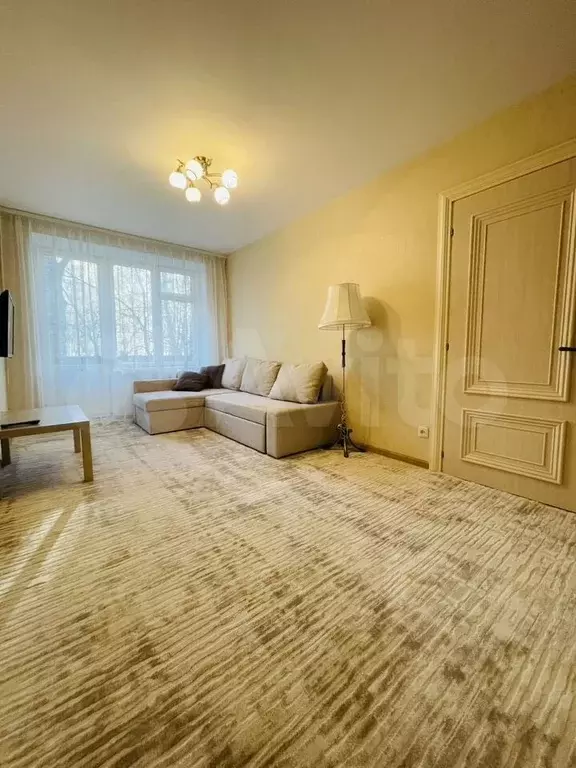1-к. квартира, 35 м, 3/9 эт. - Фото 0