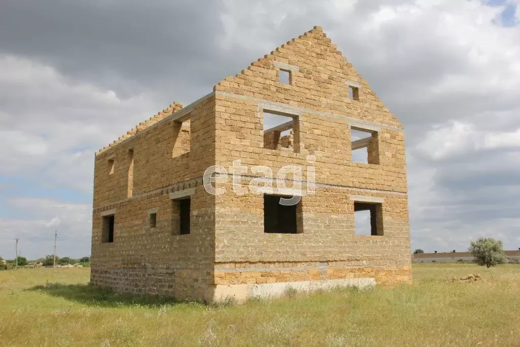 Дом в Крым, Сакский район, Ореховское с/пос, с. Михайловка ул. Лесная ... - Фото 1