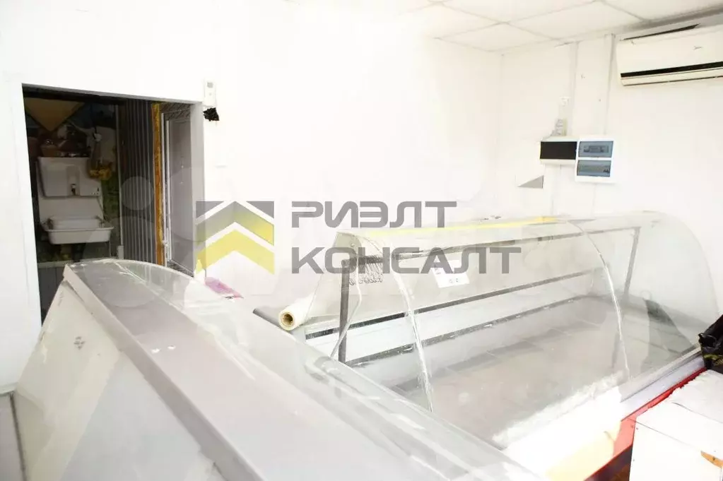 Торговый павильон с местом на ул. Б. Хмельницкого, 212 - Фото 1
