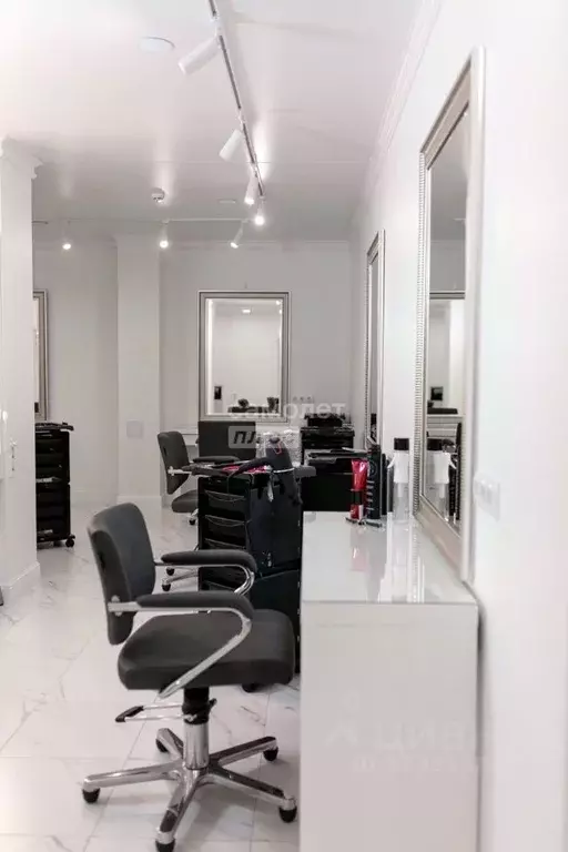 Помещение свободного назначения в Курская область, Железногорск ул. ... - Фото 2