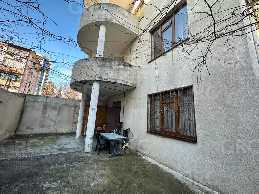 Дом в Краснодарский край, Сочи Центральный мкр, ул. Роз, 20Б (360 м) - Фото 0
