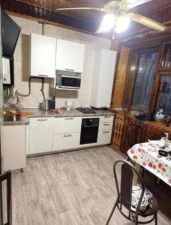 Комната 19 м в 3-к., 3/6 эт. - Фото 0