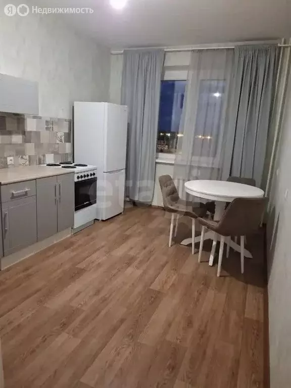 1-комнатная квартира: Омск, улица Орджоникидзе, 268к1 (47 м) - Фото 2