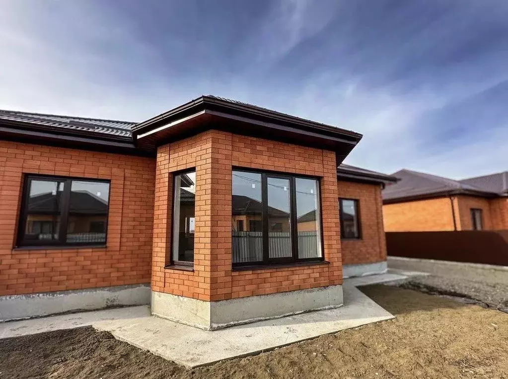 Дом в Краснодарский край, Краснодар ул. Елизаветинская, 2 (109 м) - Фото 1