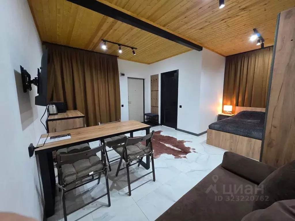 Дом в Адыгея, Майкопский район, пос. Каменномостский пер. Низовой, 7 ... - Фото 1