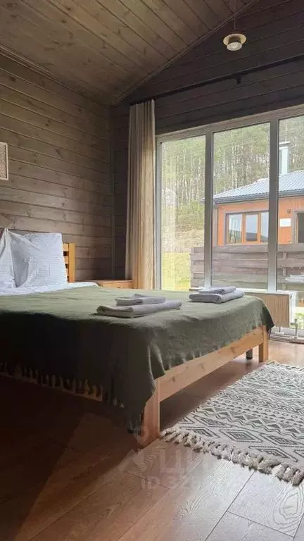 Дом в Белгородская область, Новооскольский муниципальный округ, с. ... - Фото 1