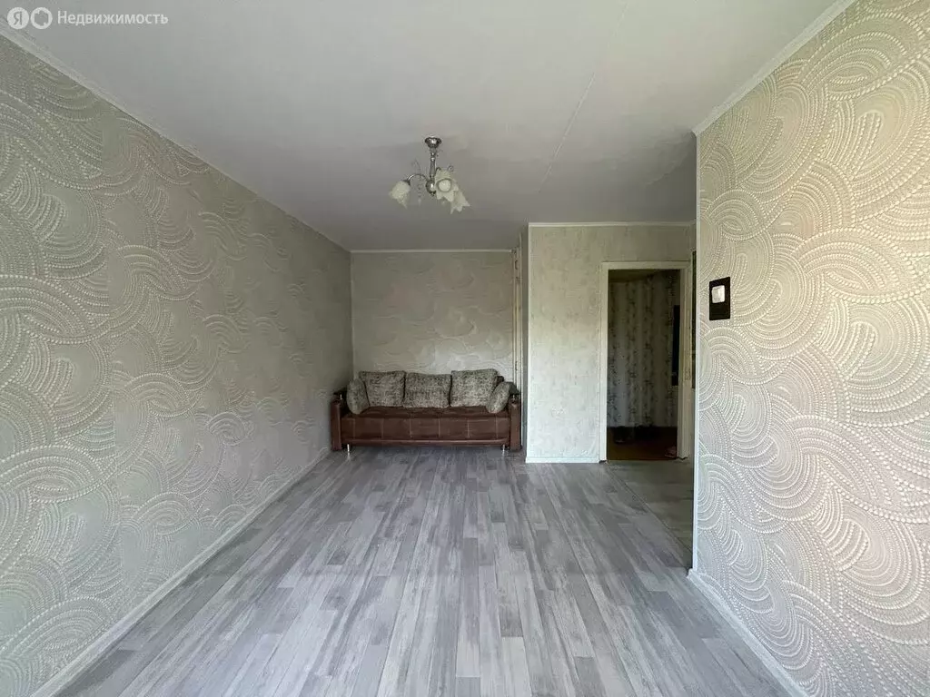 1-комнатная квартира: Миасс, улица Добролюбова, 10 (30 м) - Фото 0