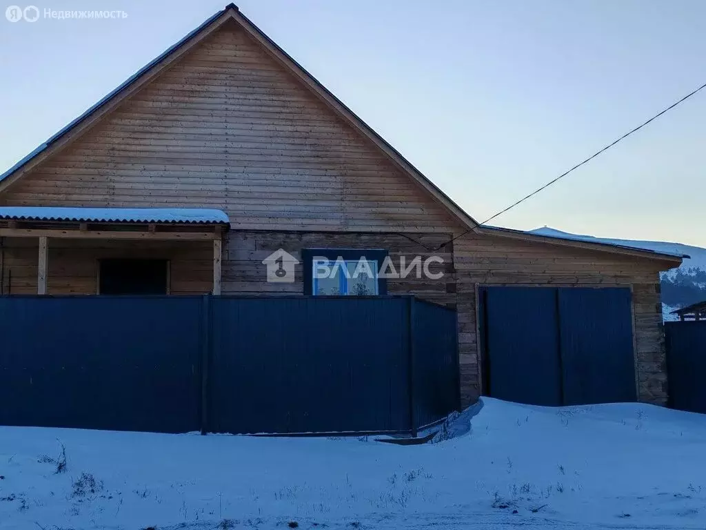 Дом в село Нижний Саянтуй, Бархатная улица, 4 (121 м) - Фото 1