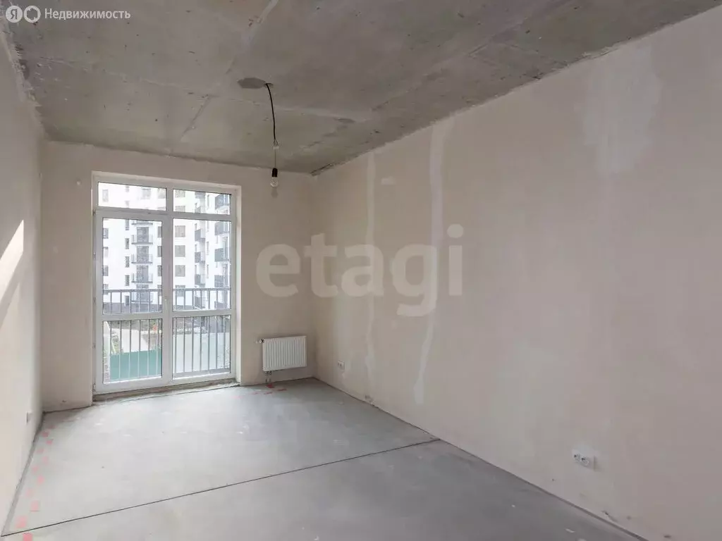 3-комнатная квартира: Тюмень, улица Василия Подшибякина, 9 (86.7 м) - Фото 1