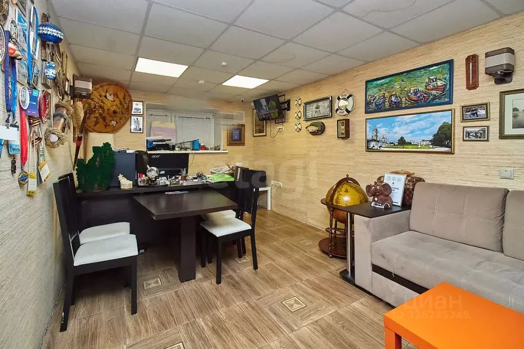 Помещение свободного назначения в Тюменская область, Тюмень ул. ... - Фото 1