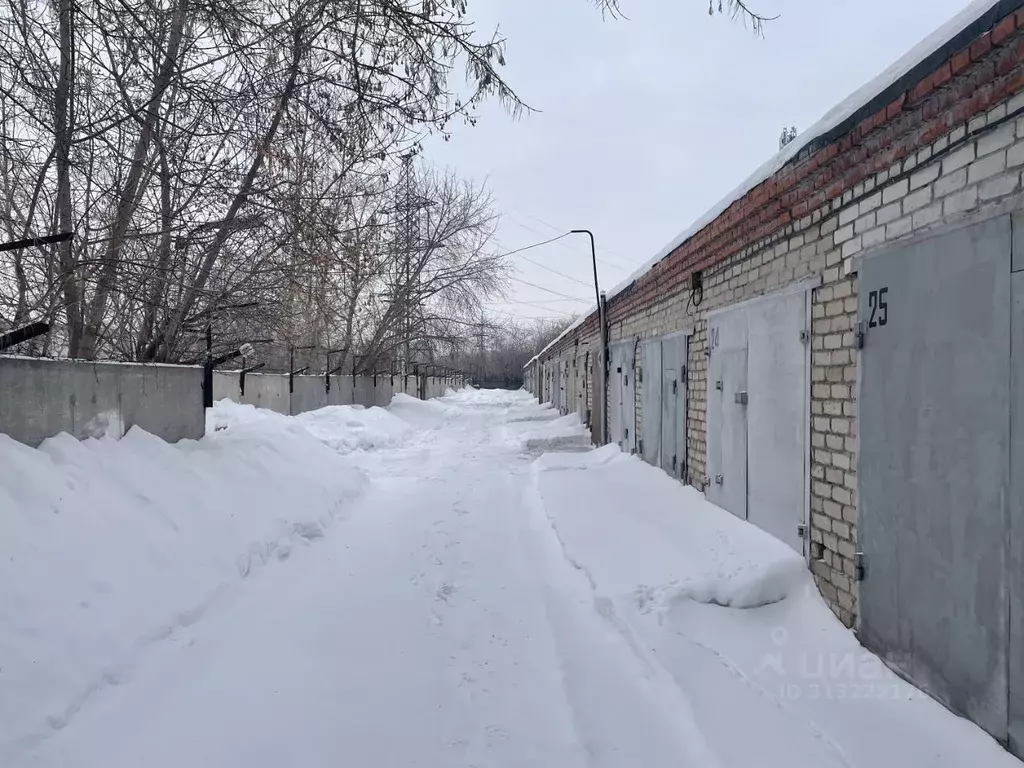 Гараж в Омская область, Омск ул. Лизы Чайкиной, 8 (18 м) - Фото 0