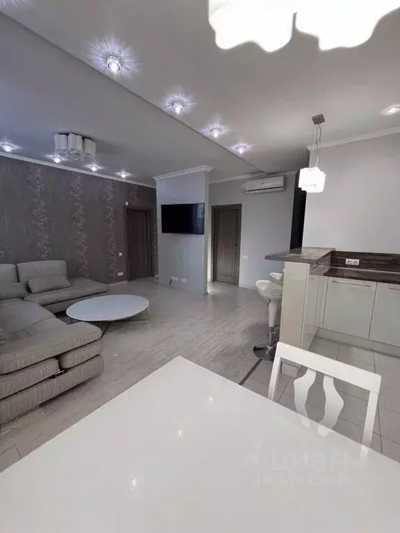 3-к кв. Челябинская область, Челябинск Лесопарковая ул., 5к1 (95.0 м) - Фото 1