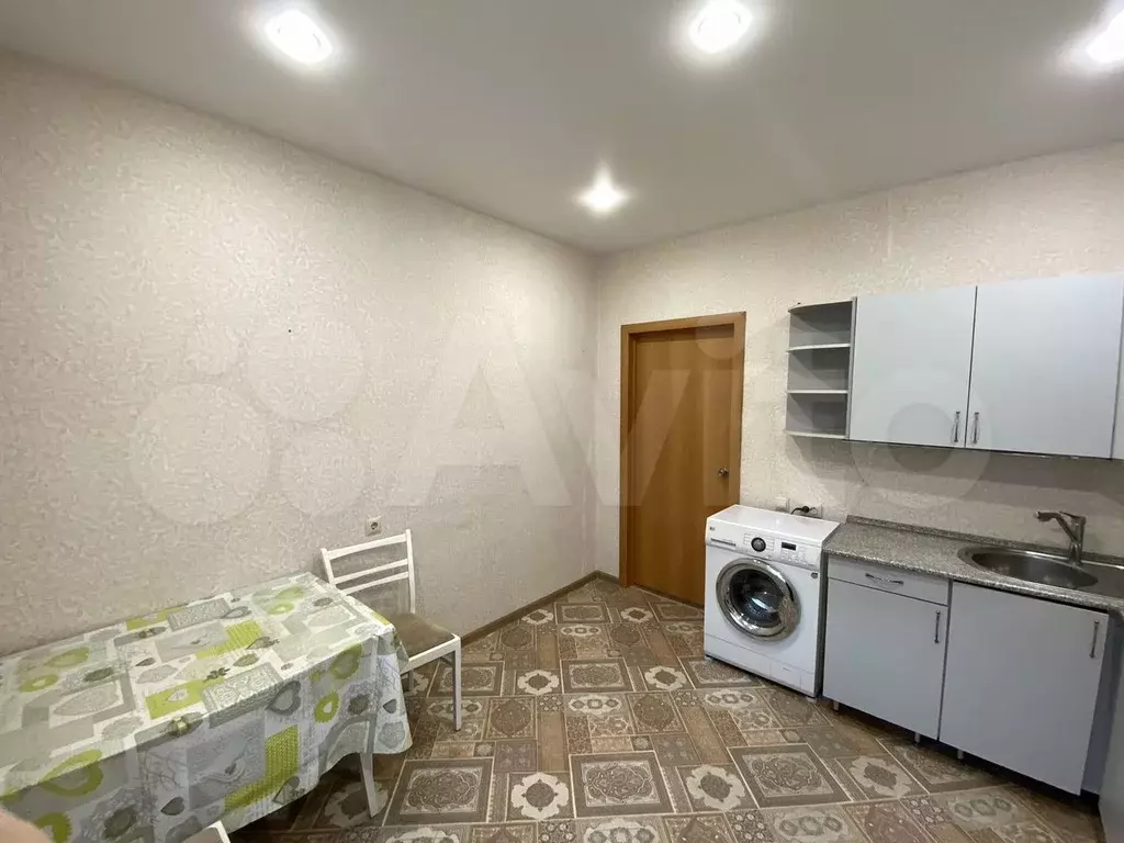 1-к. квартира, 44 м, 2/9 эт. - Фото 1
