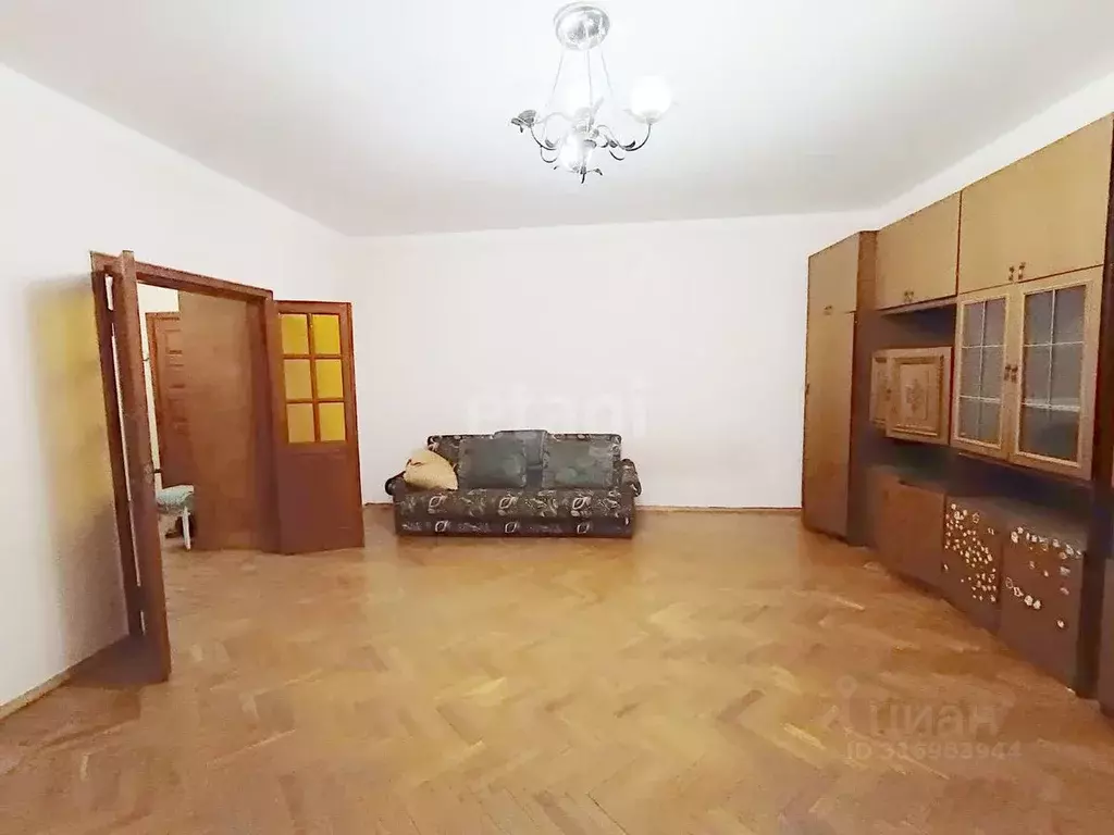 2-к кв. Белгородская область, Алексеевка ул. Никольская, 3 (75.9 м) - Фото 1