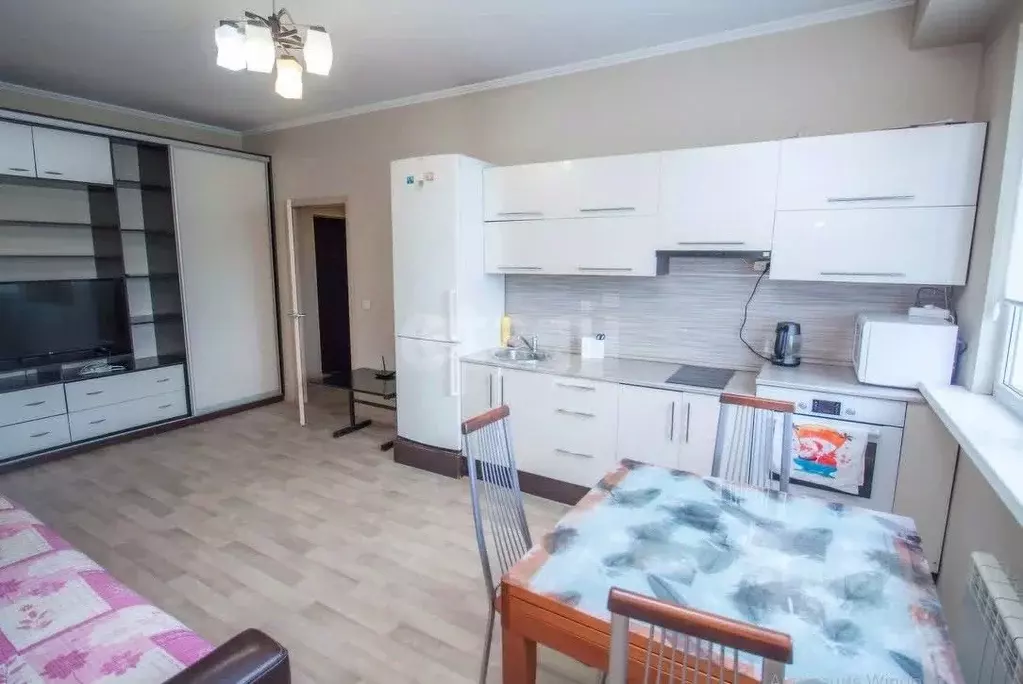 1-к кв. Сахалинская область, Южно-Сахалинск ул. Есенина, 4К4 (39.5 м) - Фото 1