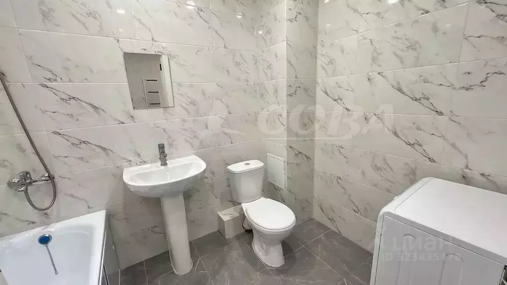 Студия Тюменская область, Тюменский муниципальный округ, д. Патрушева ... - Фото 1