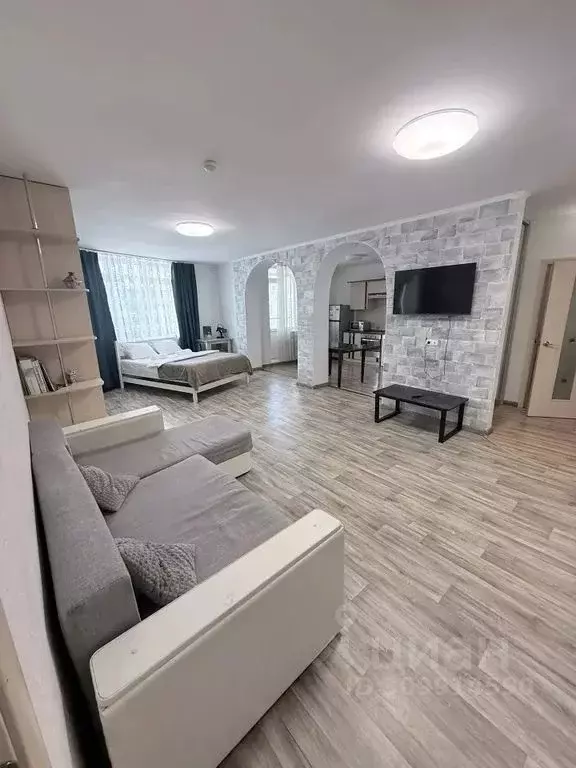 2-к кв. Красноярский край, Красноярск ул. Авиаторов, 42 (87.0 м) - Фото 1