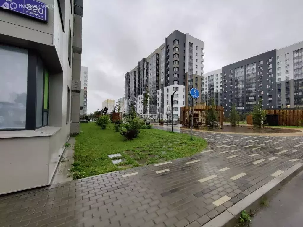 2-комнатная квартира: Сыктывкар, Тентюковская улица, 320к4 (54.9 м) - Фото 1