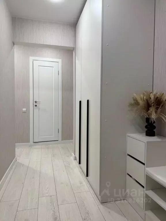 Квартира, 3 комнаты, 52.2 м - Фото 1