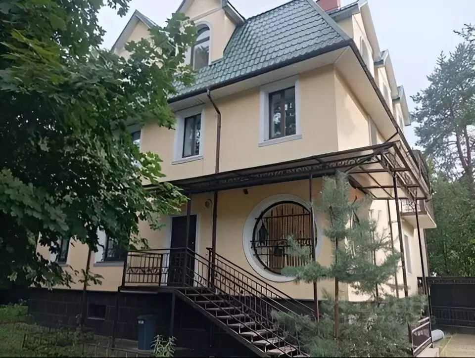 Дом в Ленинградская область, Всеволожск Колтушское ш., 156 (570 м) - Фото 1