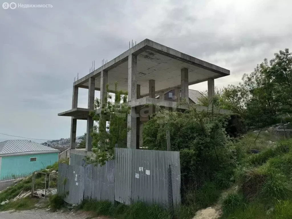 Участок в Ялта, микрорайон Васильевка (4.2 м) - Фото 1