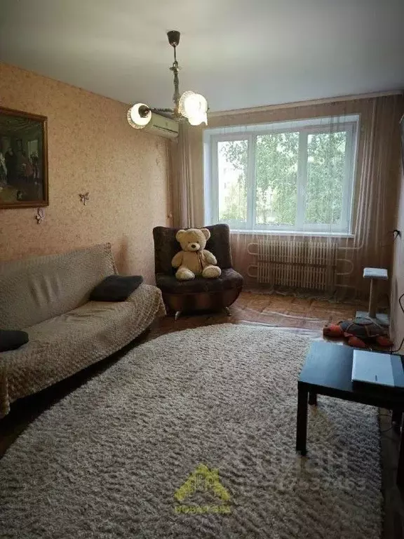 3-к кв. Оренбургская область, Оренбург Салмышская ул., 3 (66.0 м) - Фото 0