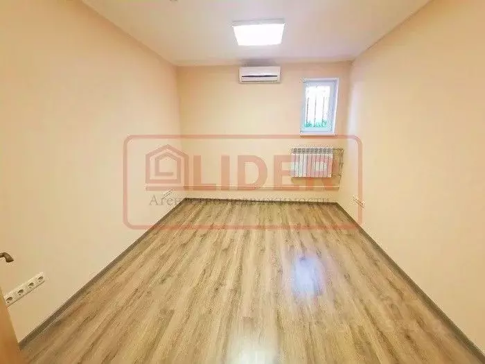 Офис в Севастополь ул. Пожарова, 26А (13 м) - Фото 1