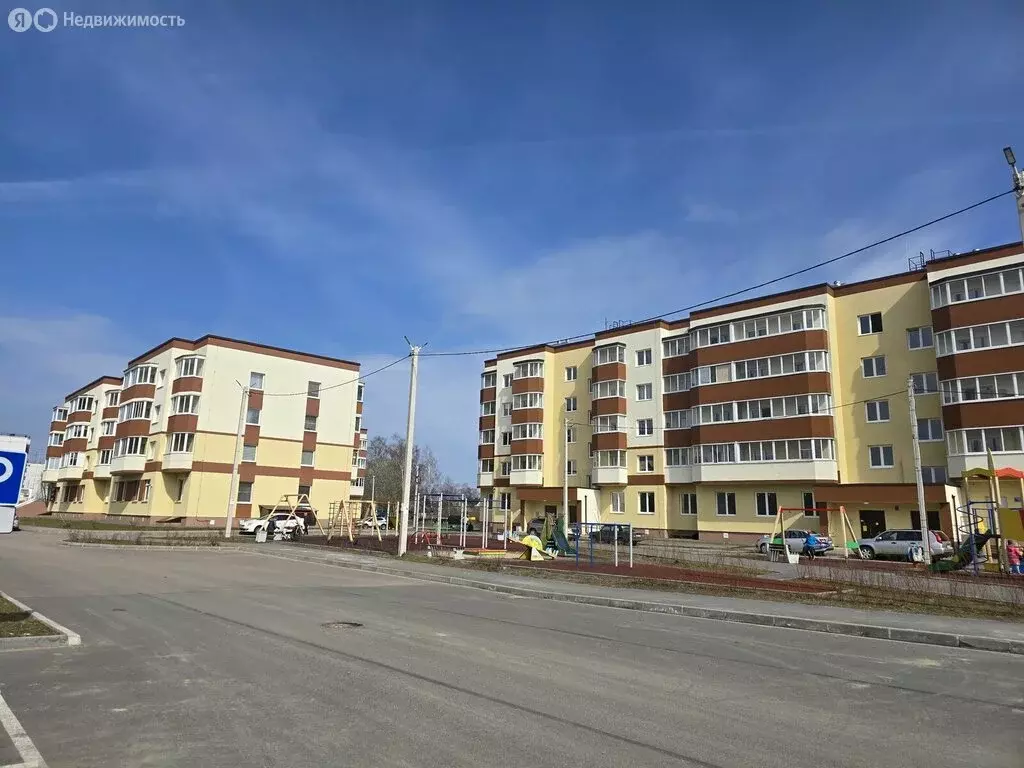 1-комнатная квартира: городской посёлок Дубровка, улица Томилина, 9 ... - Фото 1