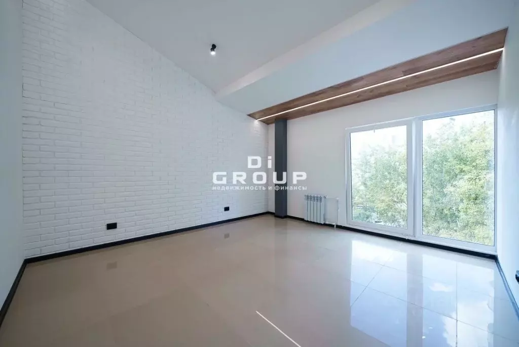 Офис в Татарстан, Казань ул. Аделя Кутуя, 68а (10 м) - Фото 0