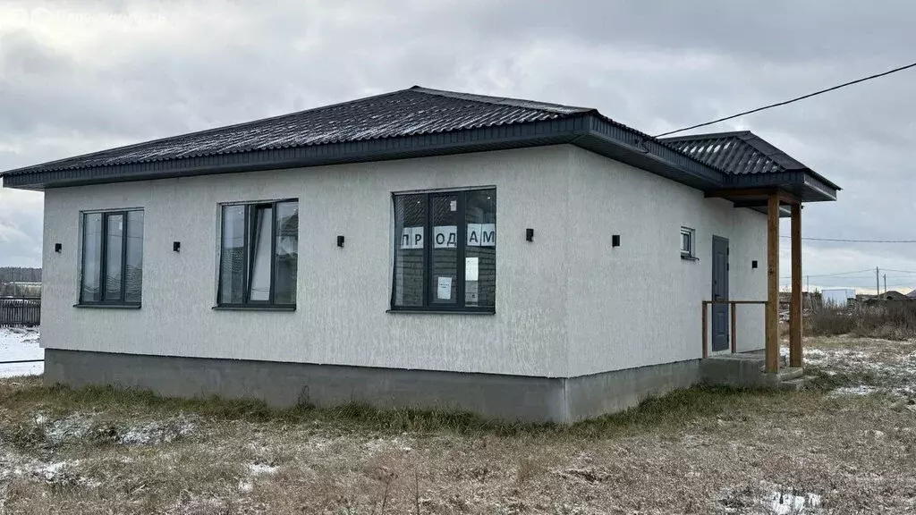 Дом в Свердловская область, Белоярский муниципальный округ, деревня ... - Фото 0