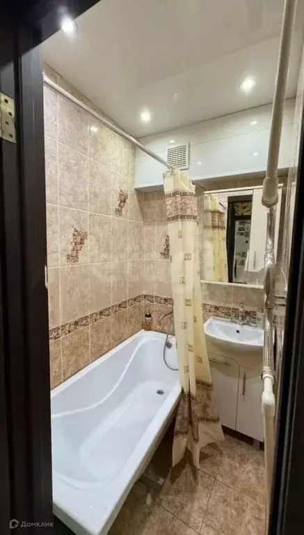 Продаётся 4-к квартира, 61.3 м - Фото 1