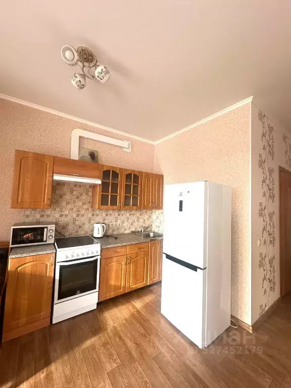 Студия Омская область, Омск ул. Красный Путь, 105к1 (40.0 м) - Фото 1