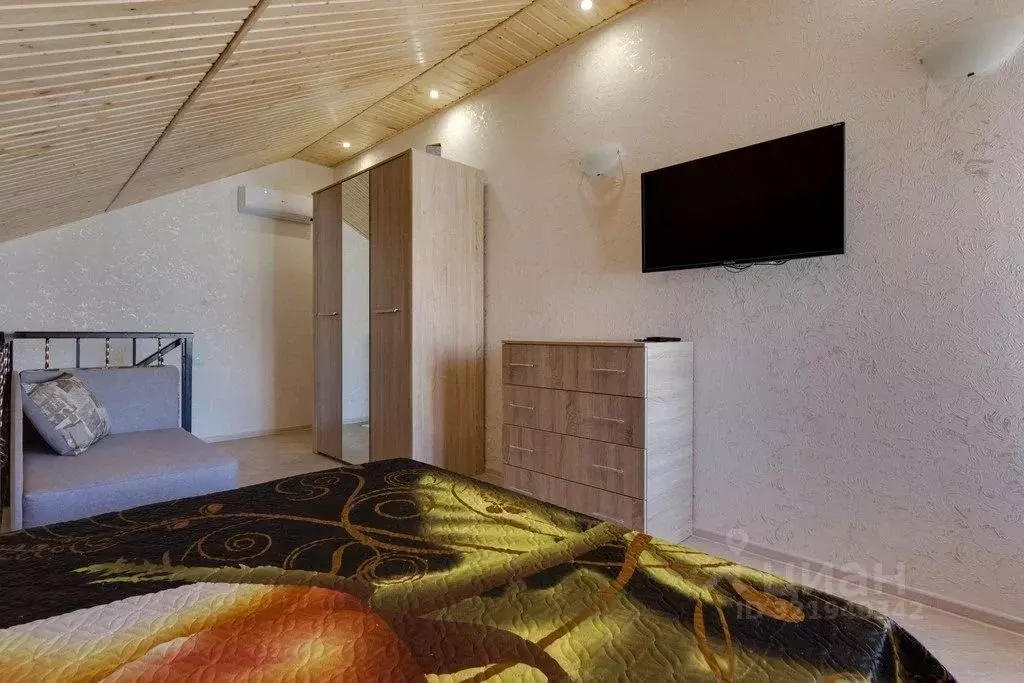 Коттедж в Крым, Евпатория городской округ, Заозерное пгт ул. Аллея ... - Фото 1