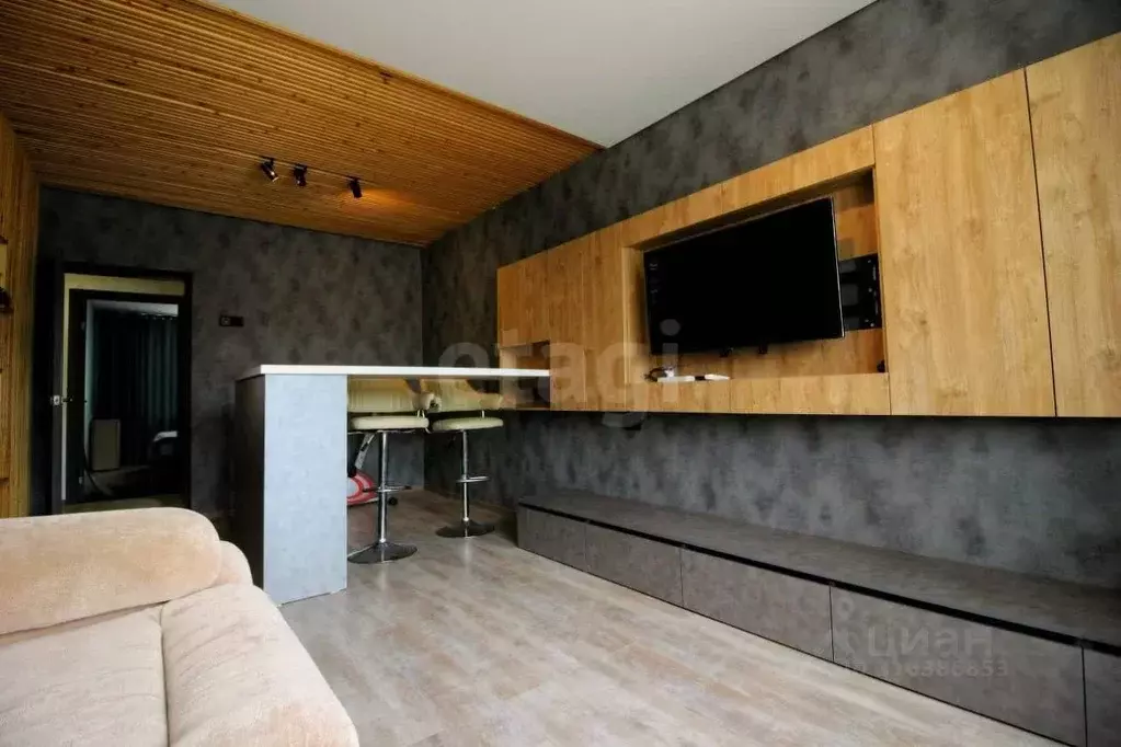 2-к кв. Крым, Симферополь ул. Дмитрия Ульянова (50.0 м) - Фото 1