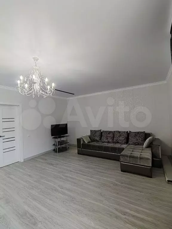3-к. квартира, 90 м, 4/10 эт. - Фото 1