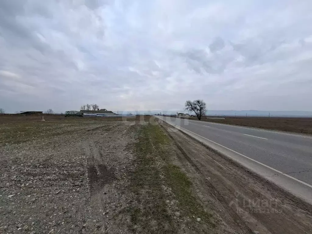 Участок в Ингушетия, Малгобекский район, с. Нижние Ачалуки ул. Т.Х. ... - Фото 1