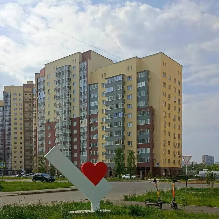 3-к кв. Оренбургская область, Оренбург Уральская ул., 2/9 (105.8 м) - Фото 0