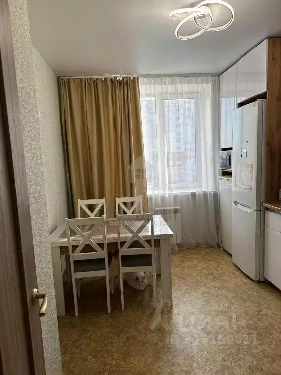 2-к кв. Омская область, Омск ул. 21-я Амурская, 67 (55.4 м) - Фото 0