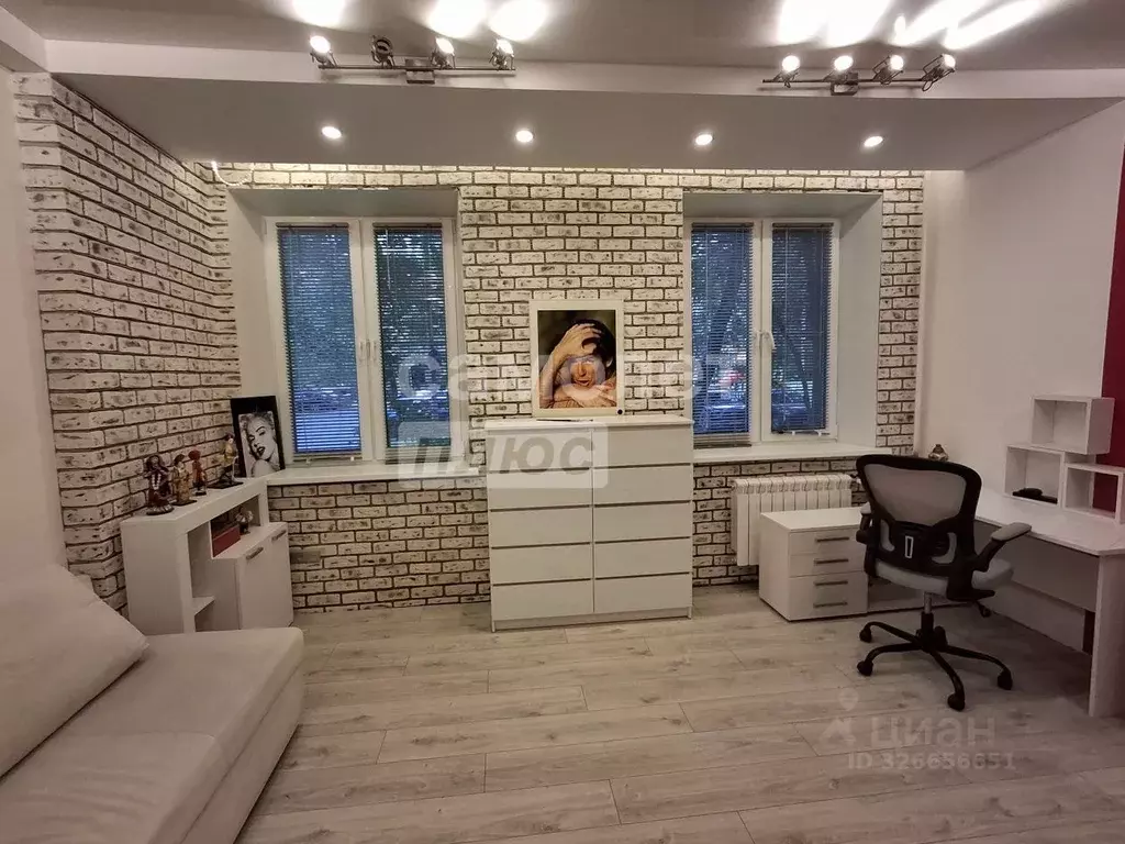 3-к кв. Москва ул. Строителей, 5К3 (78.2 м) - Фото 2