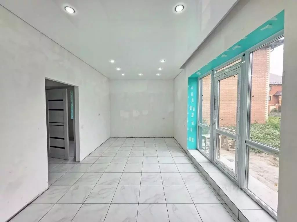 Дом в Омская область, Омск ул. 1-я Солнечная, 43 (69 м) - Фото 2