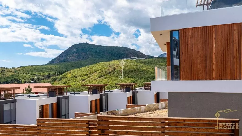 Дом в Республика Крым, муниципальный округ Алушта, село Виноградное, ... - Фото 2