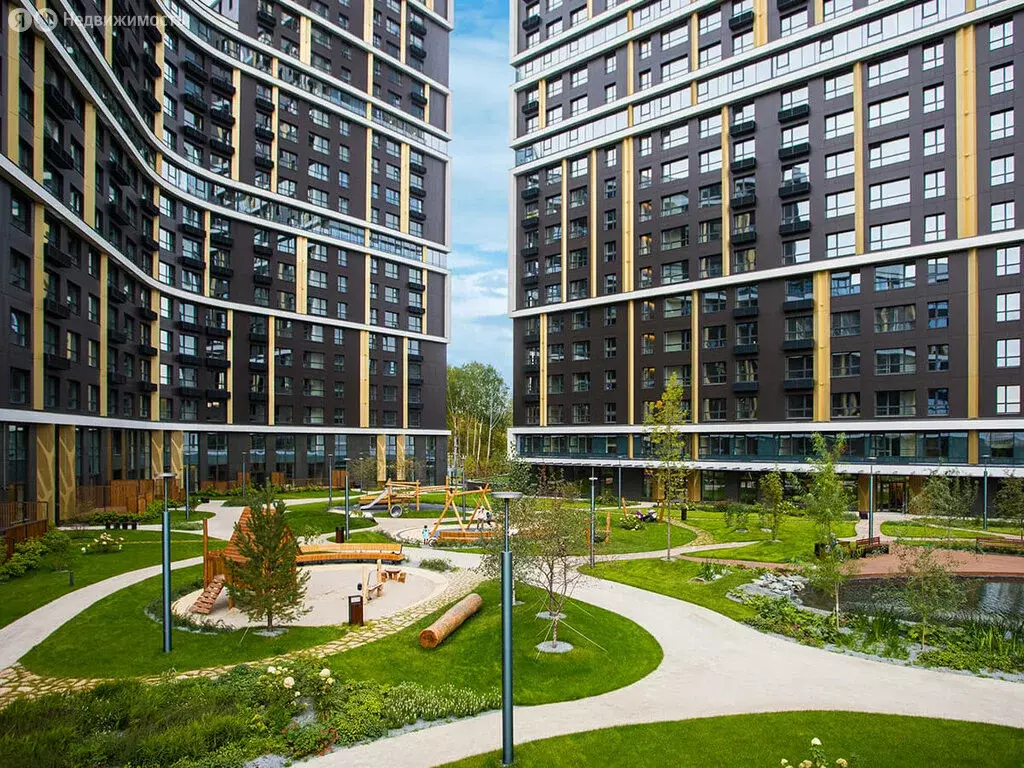 2-комнатная квартира: Екатеринбург, Машинная улица, 1В/3 (90.8 м) - Фото 1