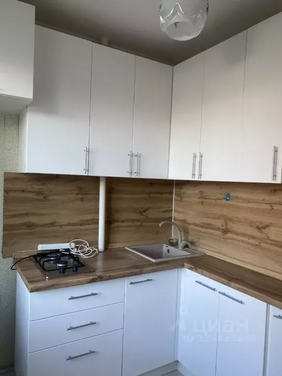 1-к кв. Самарская область, Тольятти бул. 50 лет Октября, 7 (30.0 м) - Фото 1