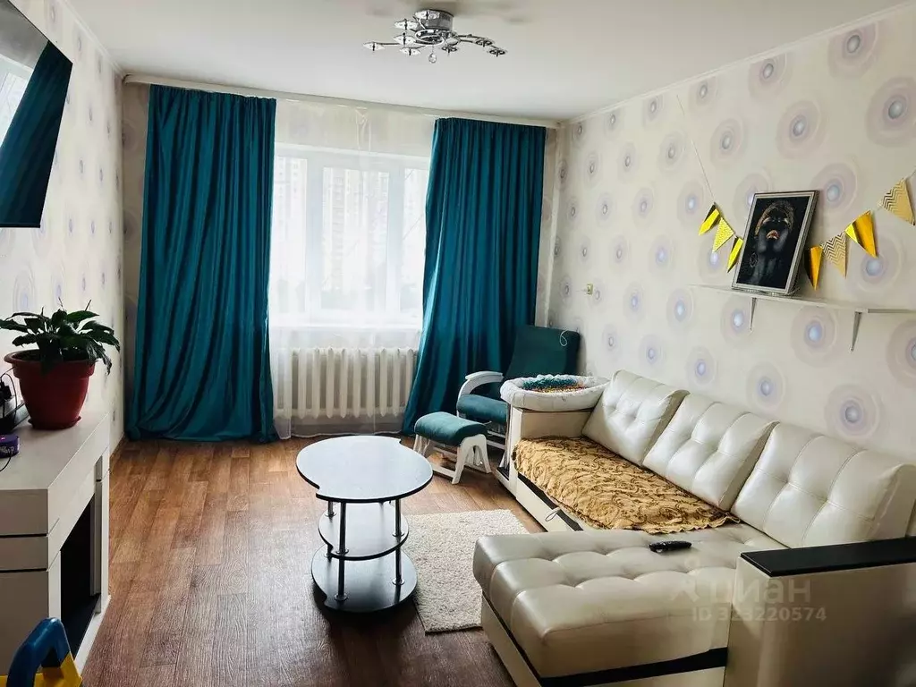 4-к кв. Саратовская область, Саратов Днепропетровская ул., 2 (78.6 м) - Фото 1