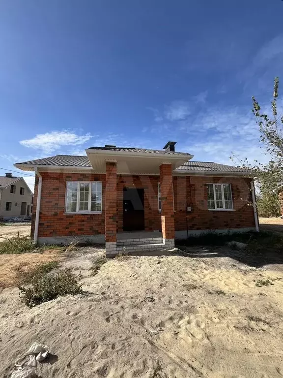 Дом 100 м на участке 6 сот. - Фото 1