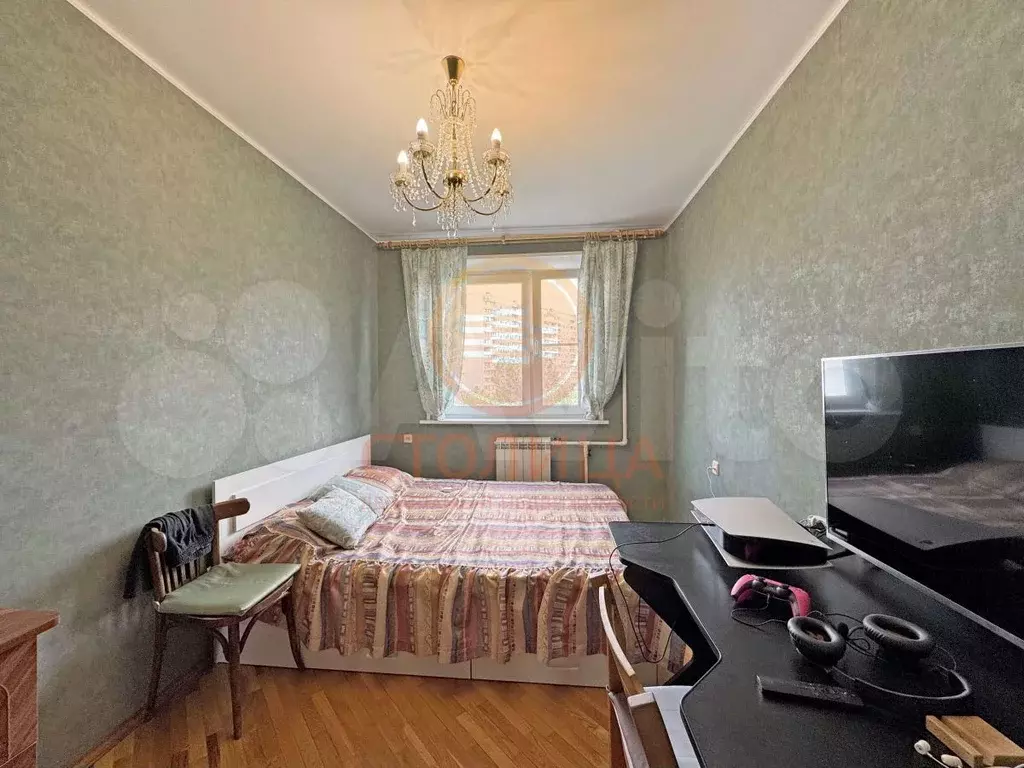 Комната 54 м в 3-к., 8/14 эт. - Фото 0