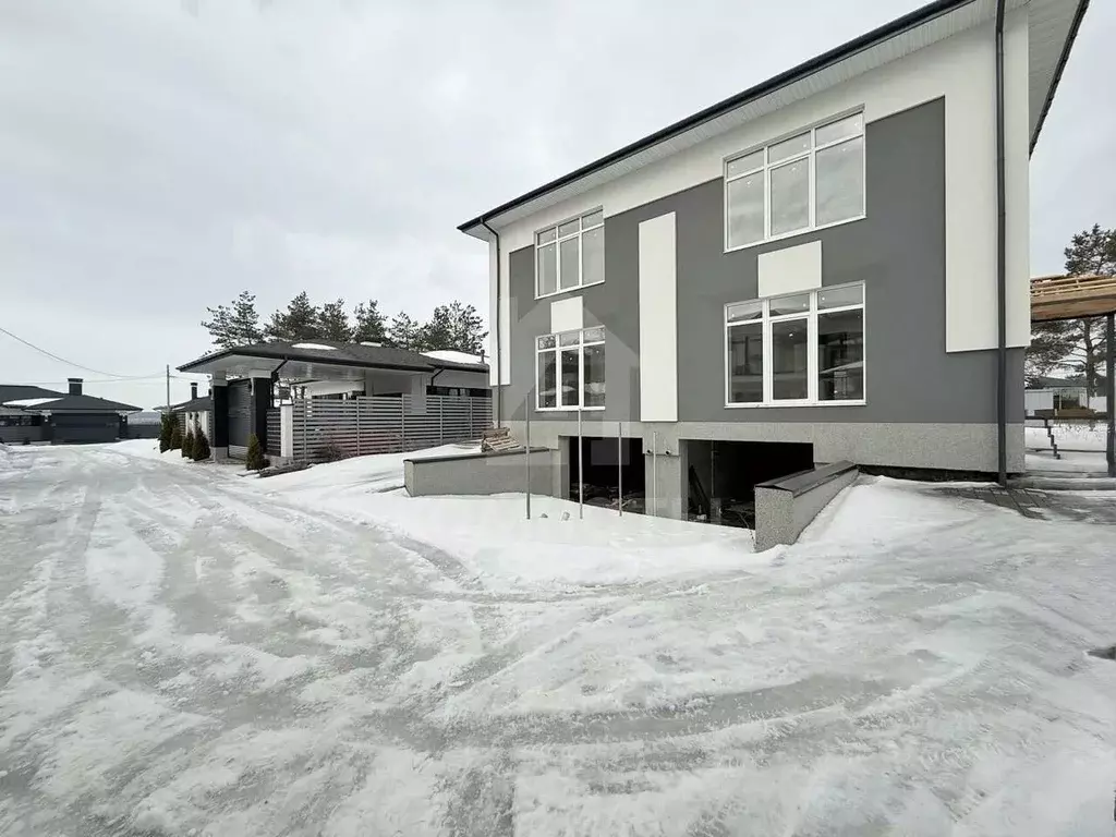 Таунхаус в Воронежская область, Воронеж ул. Флотская, 20 (220 м) - Фото 1