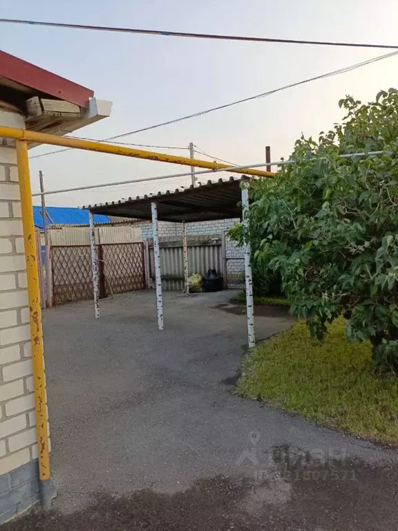 Дом в Волгоградская область, Иловлинский район, Качалинское с/пос, ... - Фото 1