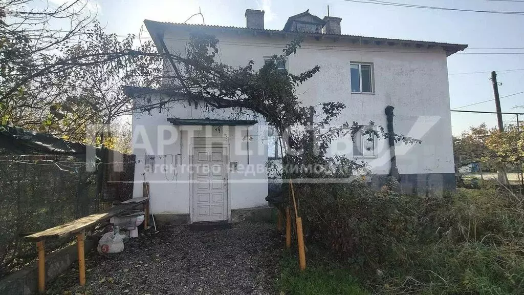 1-комнатная квартира: посёлок городского типа Ильский, Длинная улица, ... - Фото 2