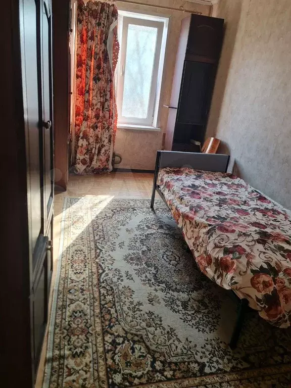 Комната 15 м в 3-к., 5/9 эт. - Фото 1
